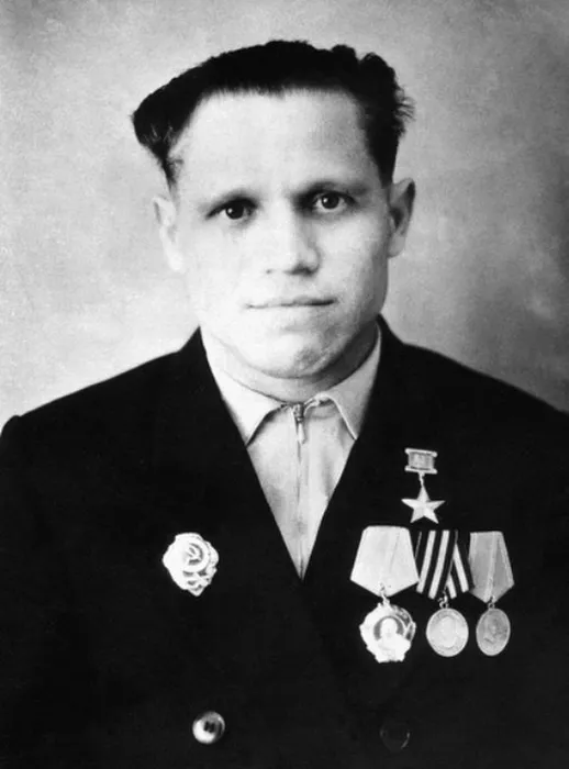 Тимшин Павел Григорьевич. Герой Советского Союза