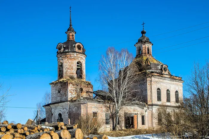 1920px-Церковь_Казанская_в_с